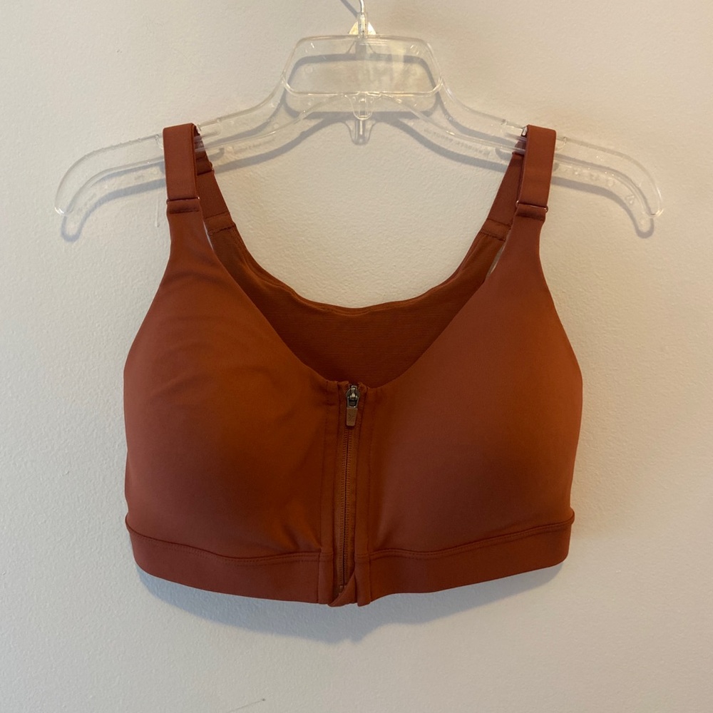 Old Navy Powersoft Zip Front Sports Bra 34D